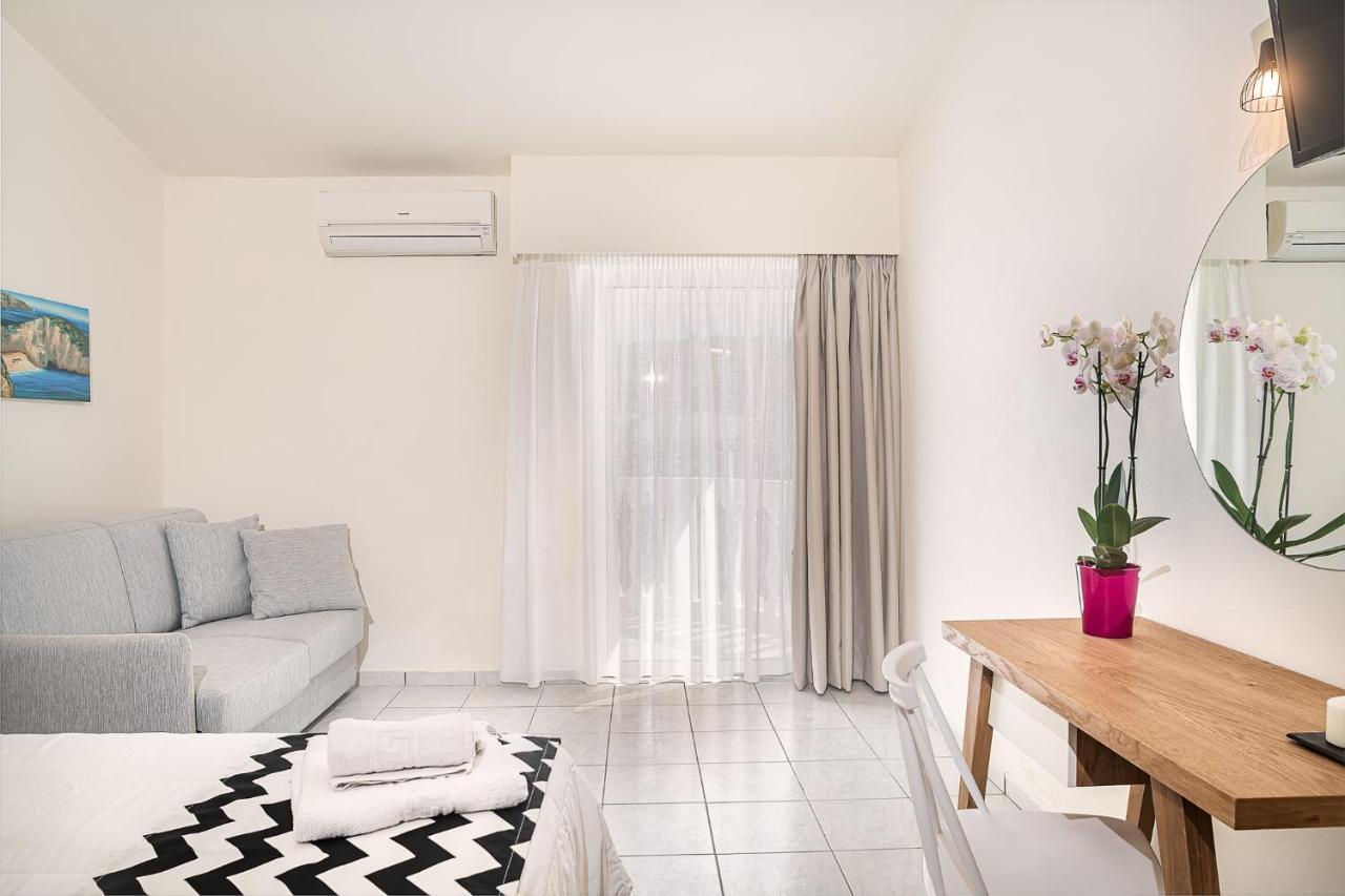 Sunrise Rent Rooms Amoudi Exteriör bild