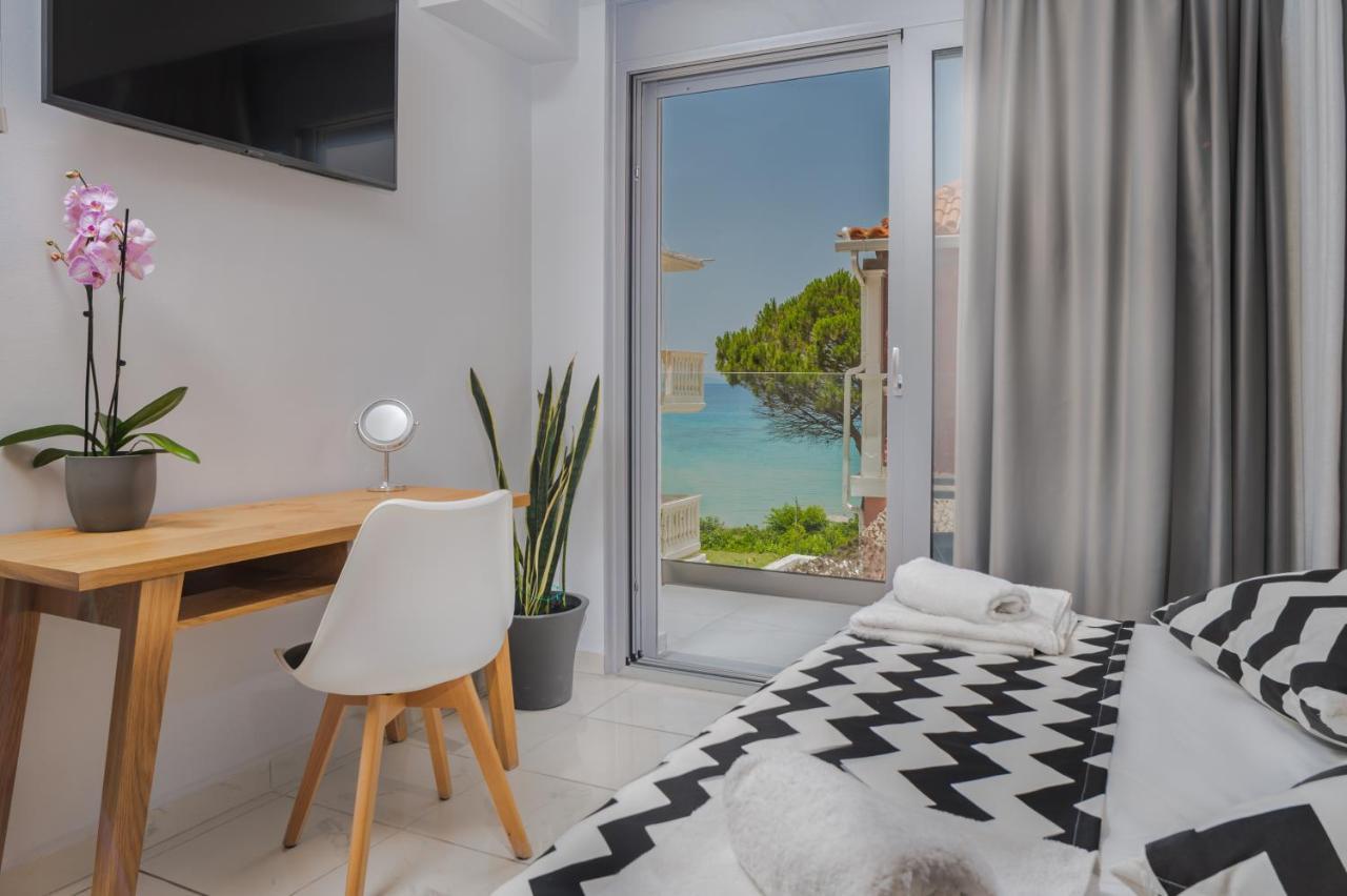 Sunrise Rent Rooms Amoudi Exteriör bild